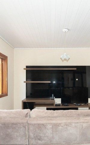 Casa à venda com 129m², 4 quartos e 1 vaga