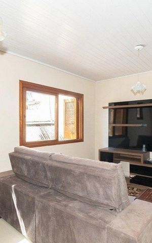 Casa à venda com 129m², 4 quartos e 1 vaga