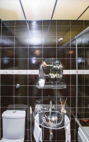 Casa à venda com 130m², 3 quartos e 2 vagasBanheiro da Suíte