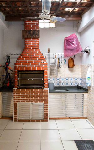 Casa à venda com 130m², 3 quartos e 2 vagasEspaço Gourmet