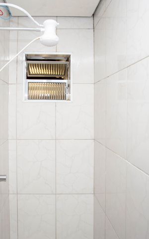 Casa à venda com 130m², 3 quartos e 2 vagasBanheiro de serviço