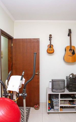 Casa à venda com 130m², 3 quartos e 2 vagasQuarto 3