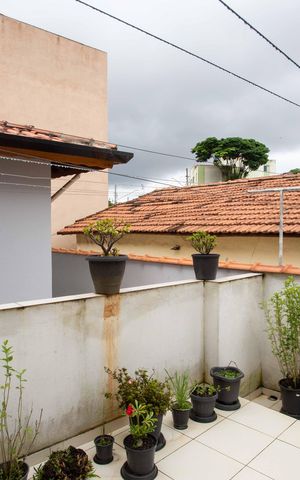 Casa à venda com 130m², 3 quartos e 2 vagasVaranda