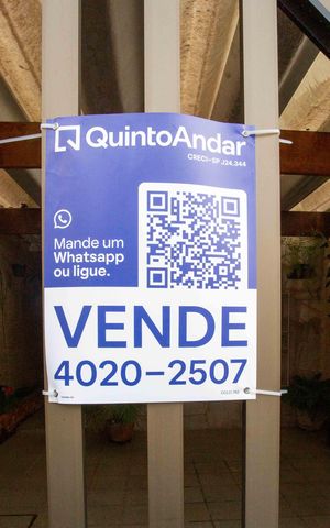 Casa à venda com 130m², 3 quartos e 2 vagasPlaquinha