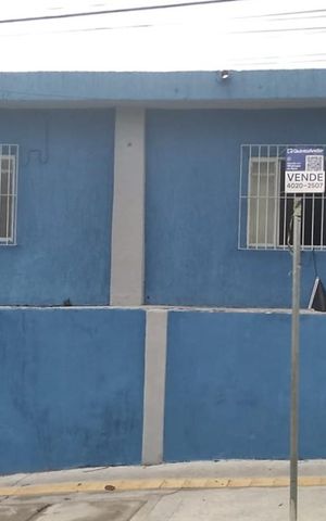 Casa à venda com 410m², 4 quartos e 3 vagas Casa à venda com 410m², 4 quartos e 3 vagasFachada