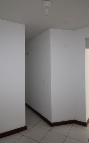 Casa à venda com 410m², 4 quartos e 3 vagasCasa 1 - Corredor