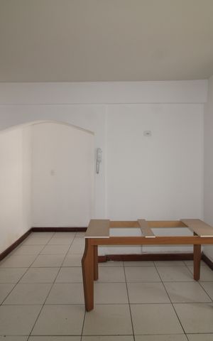 Casa à venda com 410m², 4 quartos e 3 vagasCasa 1 - Sala