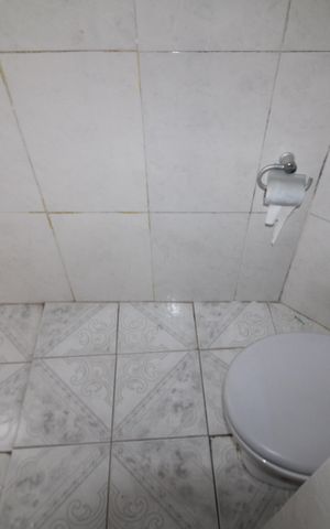 Casa à venda com 410m², 4 quartos e 3 vagasCasa 1 - Banheiro