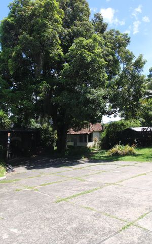 Casa à venda com 1316m², 7 quartos e 26 vagasQuintal - Garagem