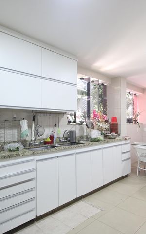 Casa à venda com 1316m², 7 quartos e 26 vagasCozinha