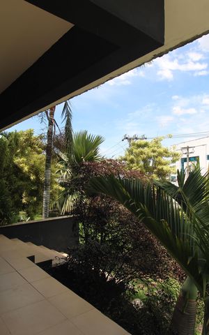 Casa à venda com 1316m², 7 quartos e 26 vagasVaranda