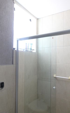 Casa à venda com 1316m², 7 quartos e 26 vagasBanheiro da suíte 1