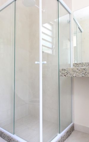 Casa à venda com 1316m², 7 quartos e 26 vagasQuintal - Banheiros