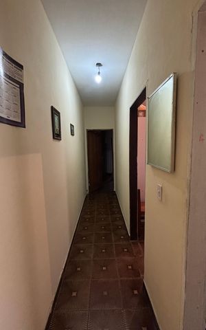 Casa à venda com 152m², 3 quartos e 2 vagas Casa à venda com 152m², 3 quartos e 2 vagasCorredor