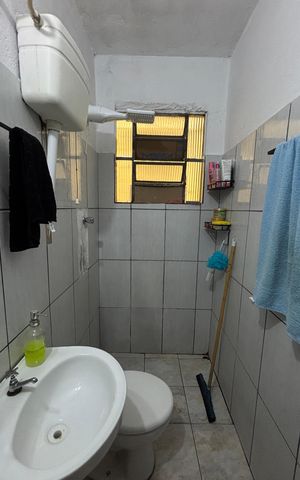 Casa à venda com 152m², 3 quartos e 2 vagas Casa à venda com 152m², 3 quartos e 2 vagasBanheiro