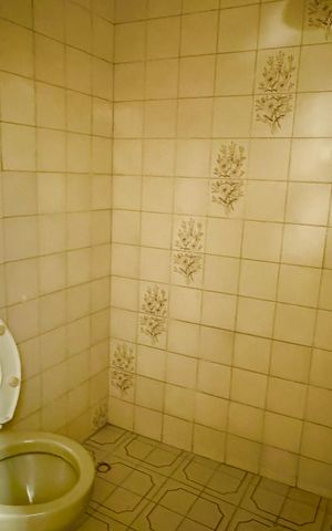 Casa à venda com 148m², 7 quartos e 2 vagasBanheiro 2