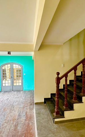 Casa à venda com 148m², 7 quartos e 2 vagasSala