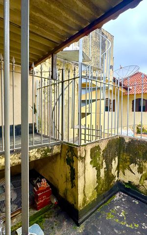 Casa à venda com 148m², 7 quartos e 2 vagasCanil