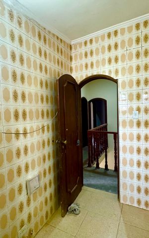 Casa à venda com 148m², 7 quartos e 2 vagasBanheiro 3