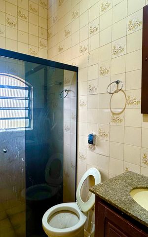 Casa à venda com 148m², 7 quartos e 2 vagasBanheiro 5