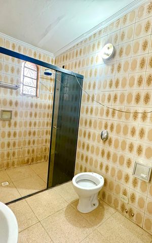 Casa à venda com 148m², 7 quartos e 2 vagasBanheiro 3