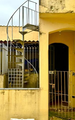 Casa à venda com 148m², 7 quartos e 2 vagasTerraço