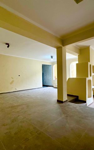 Casa à venda com 148m², 7 quartos e 2 vagasSala