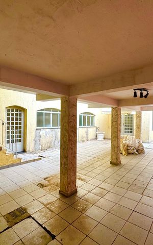 Casa à venda com 148m², 7 quartos e 2 vagasÁrea externa