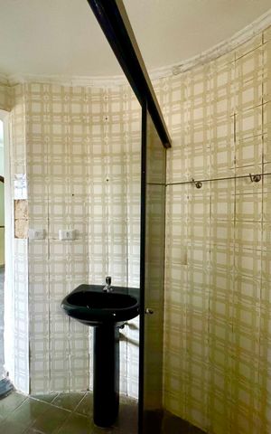 Casa à venda com 148m², 7 quartos e 2 vagasBanheiro 4