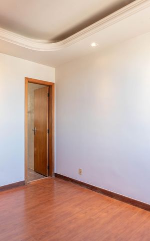 Apartamento à venda com 177m², 3 quartos e 2 vagas Apartamento à venda com 177m², 3 quartos e 2 vagasQuarto 1