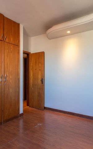 Apartamento à venda com 177m², 3 quartos e 2 vagas Apartamento à venda com 177m², 3 quartos e 2 vagasSuíte