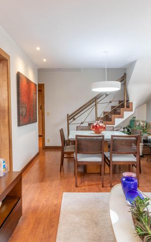 Apartamento à venda com 177m², 3 quartos e 2 vagas Apartamento à venda com 177m², 3 quartos e 2 vagasSala