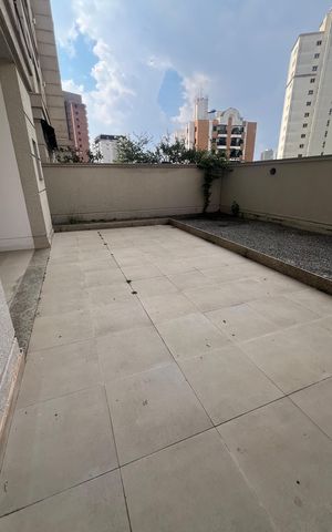 Apartamento à venda com 142m², 2 quartos e 2 vagas Apartamento à venda com 142m², 2 quartos e 2 vagasVaranda