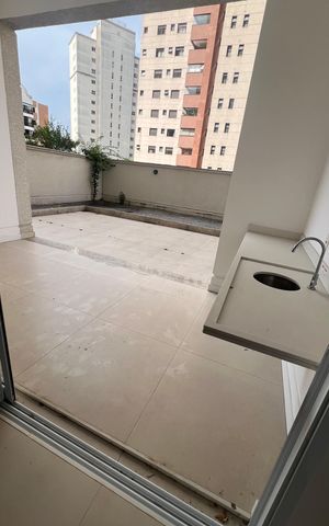 Apartamento à venda com 142m², 2 quartos e 2 vagas Apartamento à venda com 142m², 2 quartos e 2 vagasVaranda