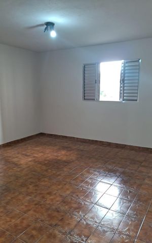 Casa para alugar com 325m², 3 quartos e 5 vagas