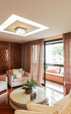 Apartamento à venda com 231m², 5 quartos e 4 vagas Apartamento à venda com 231m², 5 quartos e 4 vagasSala