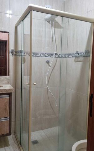 Casa para alugar com 220m², 4 quartos e 2 vagas