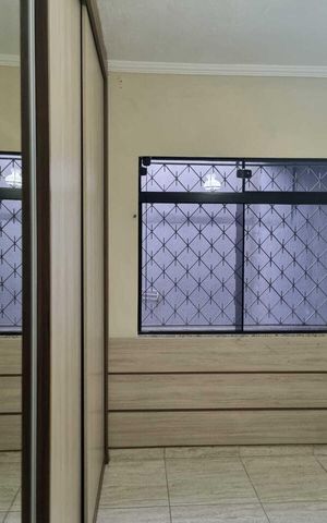 Casa para alugar com 220m², 4 quartos e 2 vagas