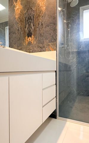 Apartamento à venda com 147m², 3 quartos e 2 vagas Apartamento à venda com 147m², 3 quartos e 2 vagasBanheiro da Suíte 1