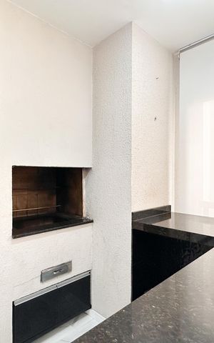 Apartamento à venda com 147m², 3 quartos e 2 vagas Apartamento à venda com 147m², 3 quartos e 2 vagasSacada