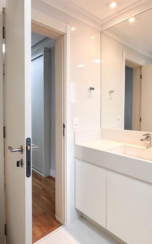 Apartamento à venda com 147m², 3 quartos e 2 vagas Apartamento à venda com 147m², 3 quartos e 2 vagasBanheiro da Suíte 1
