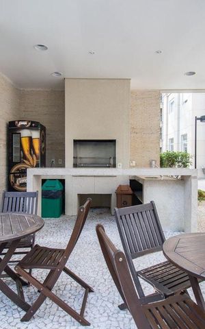 Apartamento à venda com 147m², 3 quartos e 2 vagas Apartamento à venda com 147m², 3 quartos e 2 vagasÁrea comum - Churrasqueira