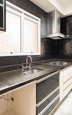 Apartamento à venda com 147m², 3 quartos e 2 vagas Apartamento à venda com 147m², 3 quartos e 2 vagasCozinha