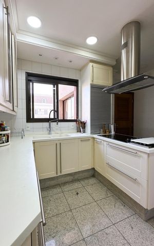 Apartamento para alugar com 226m², 2 quartos e 4 vagas