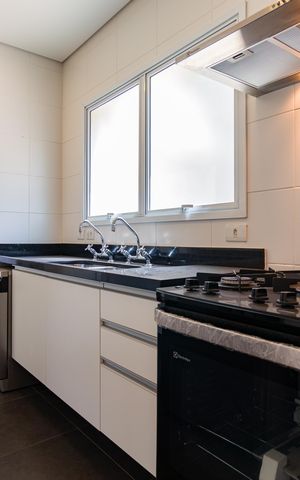 Casa de condomínio à venda com 334m², 4 quartos e 3 vagas