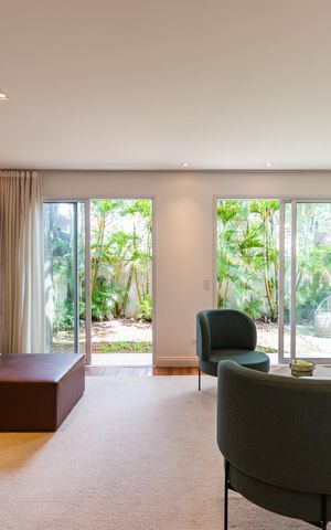 Casa de condomínio à venda com 334m², 4 quartos e 3 vagas