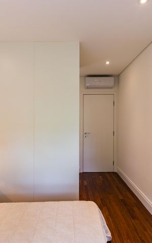 Casa de condomínio à venda com 334m², 4 quartos e 3 vagas
