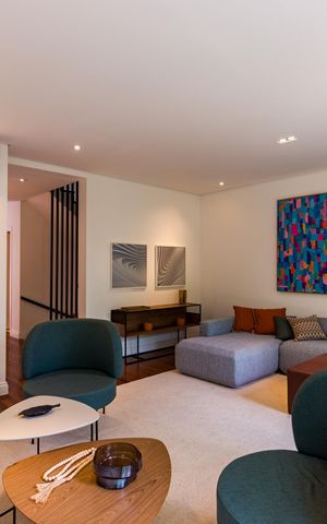 Casa de condomínio à venda com 334m², 4 quartos e 3 vagas