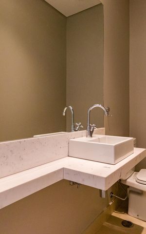 Casa de condomínio à venda com 334m², 4 quartos e 3 vagas