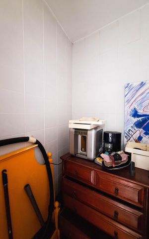 Casa de condomínio à venda com 221m², 3 quartos e 3 vagas Casa de condomínio à venda com 221m², 3 quartos e 3 vagasQuarto de Serviço